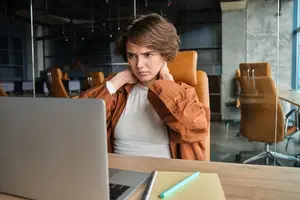 Як забрати холку на шиї в домашніх умовах? - InfoCore
